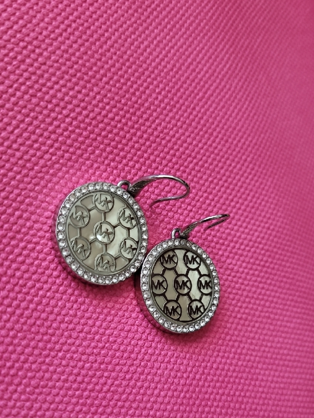 Michael Kors Silver-Tone Crystal Rim Mother-of-Pearl Logo Drop Earrings - Picture 2 of 9